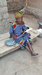 Kori prata Filage du coton . . . . #coton #tradition #mali #mali_paw #malienw #cotton #bamako | Mali paw b di