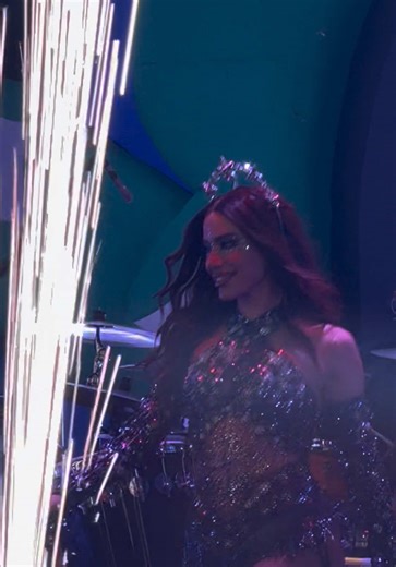 Anitta no Carnaval: Performance Imperdível 🌟