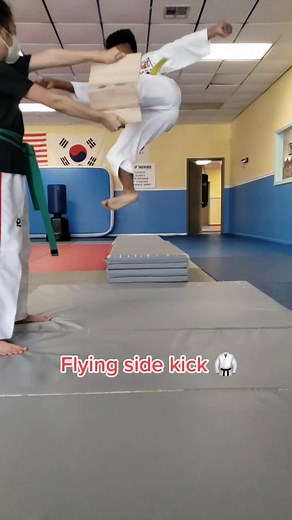 Mastering the Flying Side Kick in Taekwondo