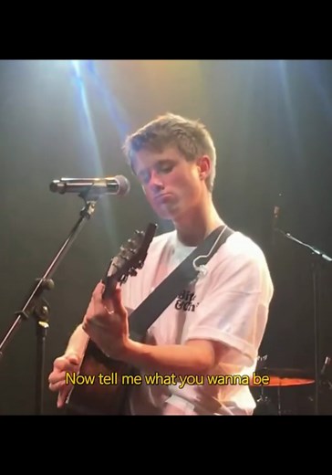Alec Benjamin Live Performance of '1994'