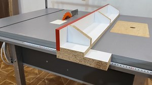 The simplest table saw fence | Woodworking Guide
