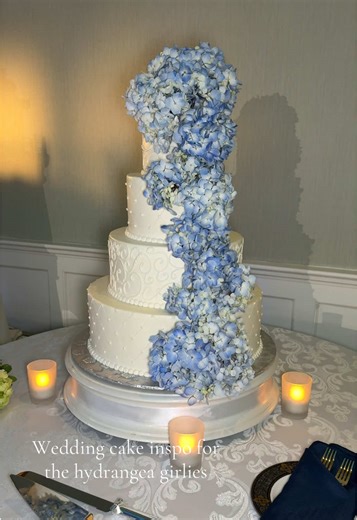 Dreamy Classic Wedding Cake with Colorful Hydrangeas