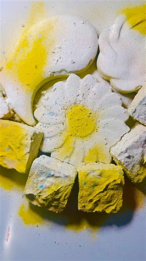 Deep yellow reformed # meltd crush# satisfying # collab w @chalkpulse