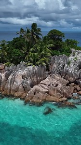 St Pierre is an unbelievably beautiful little granite island. This Islet is not much more than a stack of majestic granite boulders with coconut trees growing out from its centre. If you are on Praslin Island, you can go on a day excursion to visit St Pierre. Around its shore is some of the clearest water on earth, perfect for snorkeling. Here you can spot turtles and many vibrant species of fish. Visit our website to see various Tour Operators in Seychelles 👉 https://sey.chell.es/seychelles-to