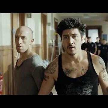 Cops escape from 36 Quai des Orfèvres! 🚨 👮‍♀️ 🚨 #B13U #yamakasi #action #foryou #action