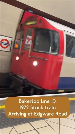 Bakerloo line ⦵ 1972 Stock train Arriving at Edgware Road!