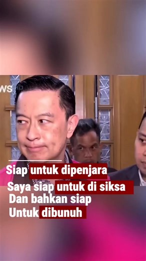 Tom Lembong menyampaikan pernyataan pribadi saat menjalani sidang kasus impor gula. Ia mengaku telah mendapat tekanan sejak awal Pilpres 2024 karena memilih jalur politik yang berbeda. Meski ditetapkan sebagai tersangka, ia menyatakan siap menghadapi semua konsekuensi hukum yang berlaku. “Saya siap untuk dipenjara, siap untuk disiksa, dan bahkan siap untuk dibunuh.” #tomlembong #sidangkorupsi #politikindonesia #kasushukum #viral #trending #fypage