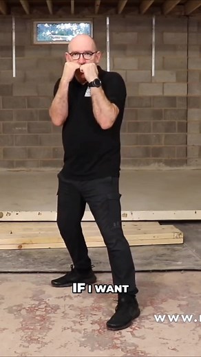 Slipping two ways 🥊| #boxingtechniques #boxingstance #boxingfootwork #boxingtraining #boxingtips #boxingfitness #learnhowtobox #boxingcoach #learnboxing #boxingskills #boxingdrills #beginnerboxing #beginnerboxer #howtobox #boxing #powerpunch #powerpunching #myboxingcoach | MyBoxingCoach