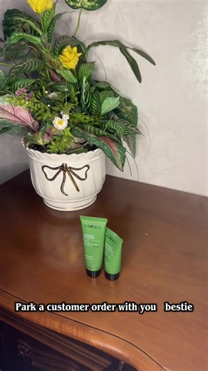 Video di Everything_ Deb’s🛍️🛒🌎 (@everythingdebs) con original sound - Everything_ Deb’s🛍️🛒🌎