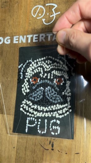 うちクリ on Instagram: "押さえつけて完成するパグのイラスト #パグ #pug #dogart"