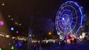 Bathurst Winter Festival is fast approaching! Get out of the house this winter, jump in the car and experience all that Bathurst has to offer. Secure your tickets to the open air ice rink to avoid disappointment! ⛸️ Experience the all-ages Winter Playground and skate under the stars at the McDonald's Bathurst Open-Air Ice Rink ⛪️ See Bathurst shine with interactive illumination breathing life throughout the CBD's architecture 🎡 View Bathurst from the sky on the Giant Ferris Wheel and ride horse