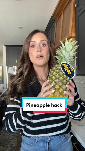 Perfectly Ripe and Juicy Pineapple with TikTok's Pineapple Hack