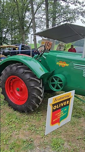 1940 Oliver Standard 70 Tractor at Fawn Grove Olde Tyme Days #antiquetractor #vintagetractor