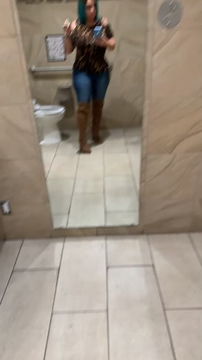 Everything's Bigger in Texas: A Family Feud Episode