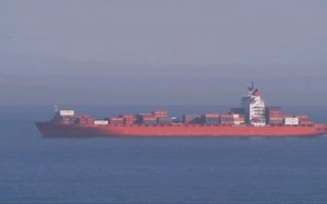 How Container Shipping Works 集装箱船