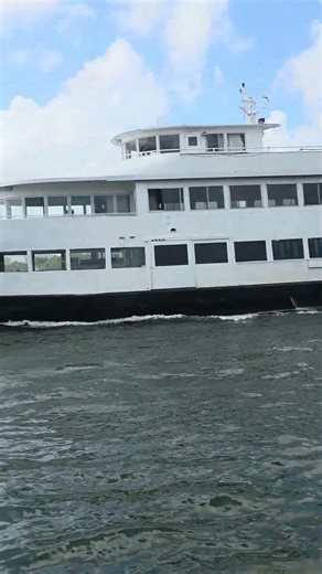 Musette Yacht, a 120-foot vessel used for charters in South Florida