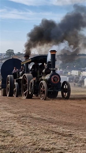 Double Headed Hill climb #steam #tractionengine #welland