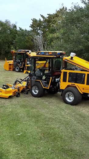 🚜 Contemplating the purchase of a Trackless product but unsure of the process? We've made it more convenient than ever – Trackless products are now accessible through Sourcewell and Canoe! Simply refer to Contract #093021-ELG on either platform for a seamless transaction! What is Canoe? The Canoe Procurement Group of Canada is one of the largest cooperative purchasing organizations in the country. Canoe is wholly owned and operated by its membership through a not-for-profit municipal associatio