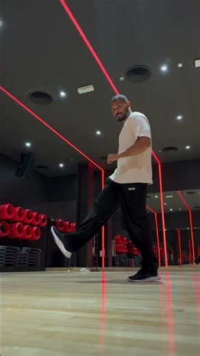 Enjoy free dance lessons