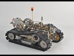 steampunk tank with "hit and miss" engine