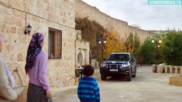 Uzak Sehir - Capitulo 42 (en Español)