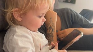 Musical magic: Little girl sings along with Benson Boone's 'Beautiful Things'