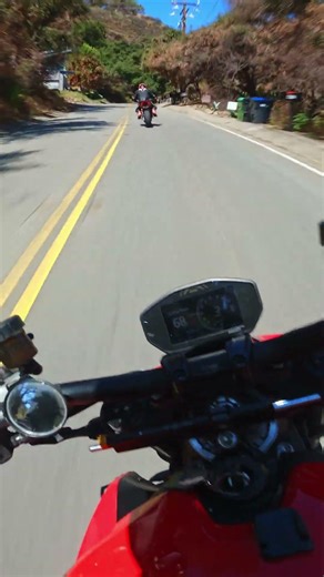 Chasing a Ducati Streetfighter V2 📽️