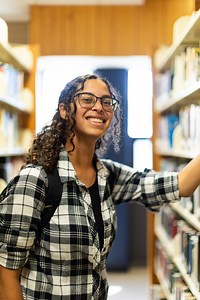 Rakae Sibley, a Theology major at SNU, is being shaped every day by her professors, peers, and community who encourage her to grow in faith and in calling. Your generosity makes journeys like Rakae’s possible. This Giving Tuesday, join us in supporting students who are preparing to impact the world for Christ- give now at snu.edu/givingtuesday! | Southern Nazarene University