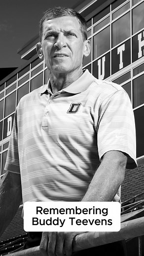 I am devastated to learn Dartmouth Head Football Coach Buddy Teevens has died. He set the bar for combining excellence on the field with love & respect for his players, & their futures, both on & off it. By banning tackling in practice, he showed us the path to a better future for football. My condolences to his family & friends.