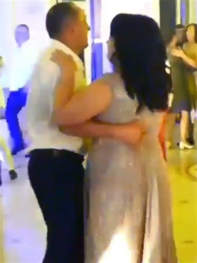 Ой ті карі очі: Привабливе поетичне натхнення