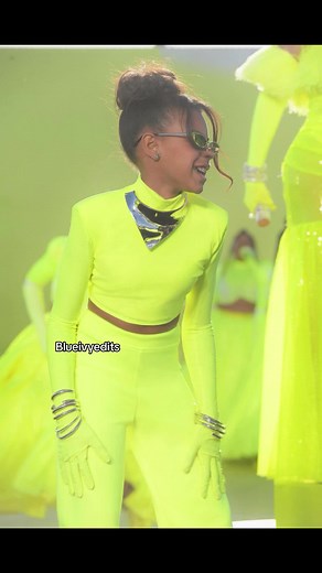 #blueivycarterll she was so adorable 😭💕 | blue ivy