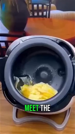 Kyng on Instagram: "Countertop chef, no breaks! 🍳 This auto-cooker stir-fries, simmers, & even cleans itself. Curry, stew, stir-fry—done! Watch & enjoy! 😉 #AutoCooker #KitchenGadgets #LazyChef #CookingHacks #FoodTech #HomeCooking #MustHave #AddToCart"