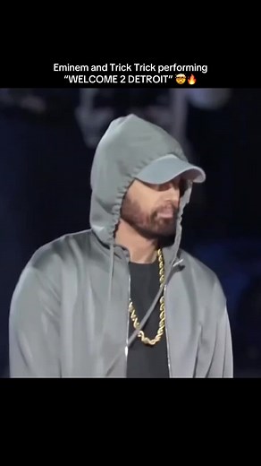 Eminem and Trick Trick Perform 'WELCOME 2 DETROIT' Live