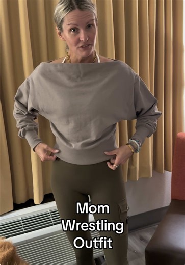 Stylish Wrestling Outfits for Moms