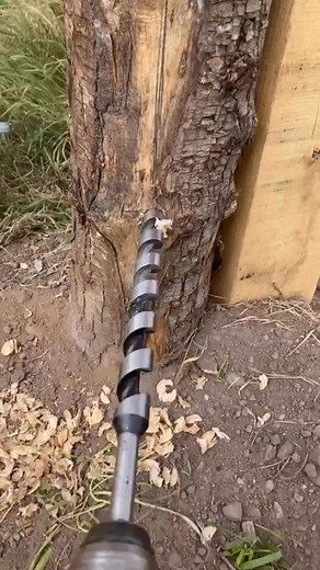 How to hand a gate #tools | Hamar Fencing & Landscaping