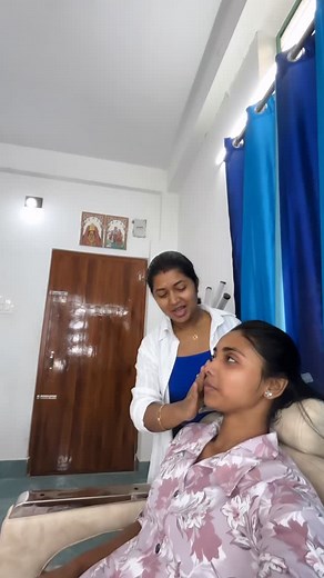 263 reactions · 7 comments | 29 Basic to Professional Bridal Master Class 2nd day self grooming demo with different different eye makeup | Nikita'z makeup academy and studio | Facebook