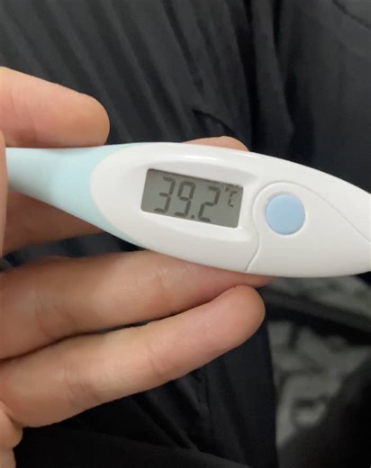 "It's NOT Okay": 19 Health Signs You Should Never, Ever Ignore, According To Doctors And Nurses