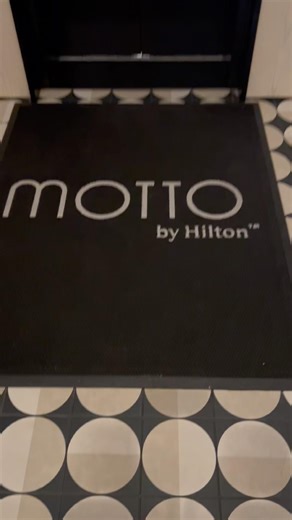 Micro rooms for $400!? Motto Time Square! #hotelreview #hotel