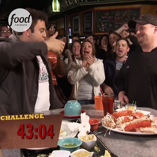 Adam swings by Humpy's in Alaska to take on their renowned 'Kodiak Arrest Challenge' - a challenge that contains a 7-course sampling of the restaurant's entire menu! #ManVFood | Food Network UK