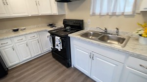 Beautiful Kitchen Remodel! | Paul's Mobile Homes