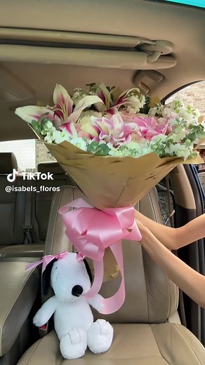 Aesthetic Flower Bouquets for Spring and Summer