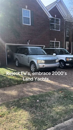 Embrace 2000’s Land Yachts: Are Range Rovers the Real Deal?