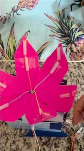 This Plant Bites! #arduino #diy