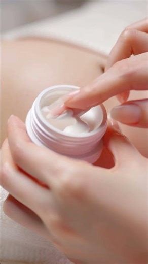 Relaxing Eye Cream ASMR 👁️