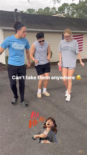 Making the car show lively 😅 | Lindsey Clark