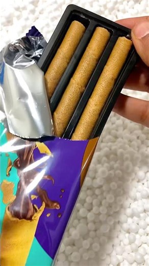 Frisky💜🍫#love #bgm #arrahman #toyswala #anayavlogsuk #chocolate #music #toys #viralvideo #zingtoy