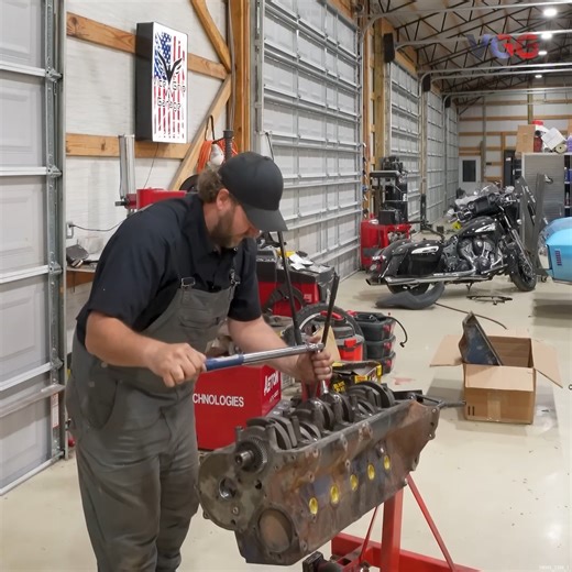 Rebuilding a Ford F100 | HOTROD EFI 300 Straight 6 Budget Build! A guys going to build himself a hotrod 300 straight six! We'll up the compression with flat top pistons, add a performance cam, intake, headers...its going to run amazing! #engine #rebuild #VGG #ford #300 #vicegripgarage #satisfying | Vice Grip Garage