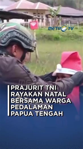 Prajurit TNI Satgas Pamtas RI PNG Mobile Yonif 113 rayakan Natal dengan berbagi makanan gratis untuk masyarakat di pedalaman Papua. #MetroTV #tiktokmetrotv #tiktokberita #beritaviral #viral #fyp #TNI #makangratis #papua #natal #perayaannatal