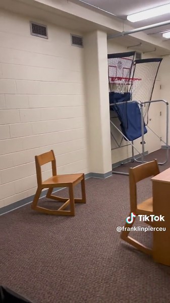 Freshmen dorm New Hampshire Hall! #NH #franklinpierceuniversity #fyp #collegetok #foryou #ravennation #pov #freshmendorm