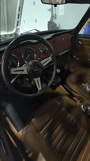 1974 Triumph TR6: The Ultimate British Roadster 🇬🇧 #triumph #tr6 #classiccar
